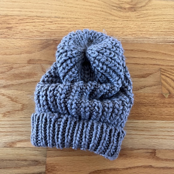 Phase 3 chunky knit beanie - Picture 1 of 6